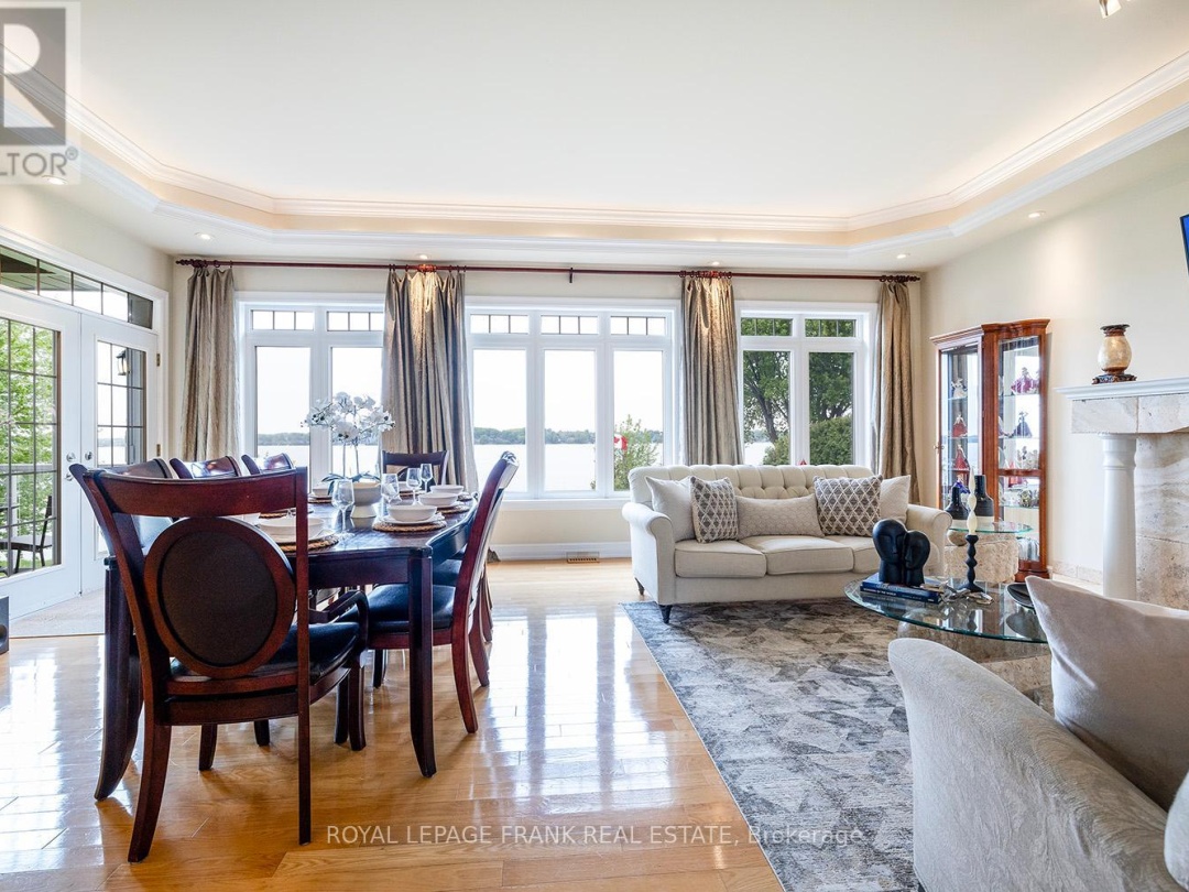 24 GILSON POINT PLACE, Lake Scugog