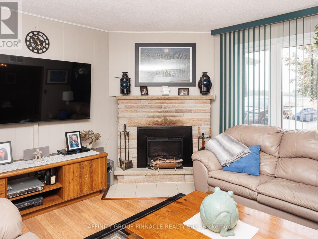 46 Maplewood Avenue, Lake Simcoe