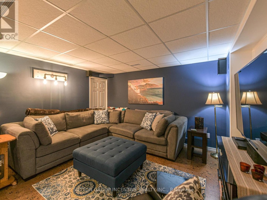 78 VANESSA DRIVE, 