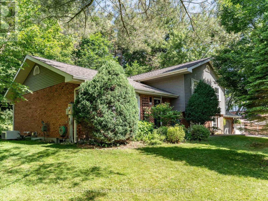 12 SILVER OAKS CRESCENT, 