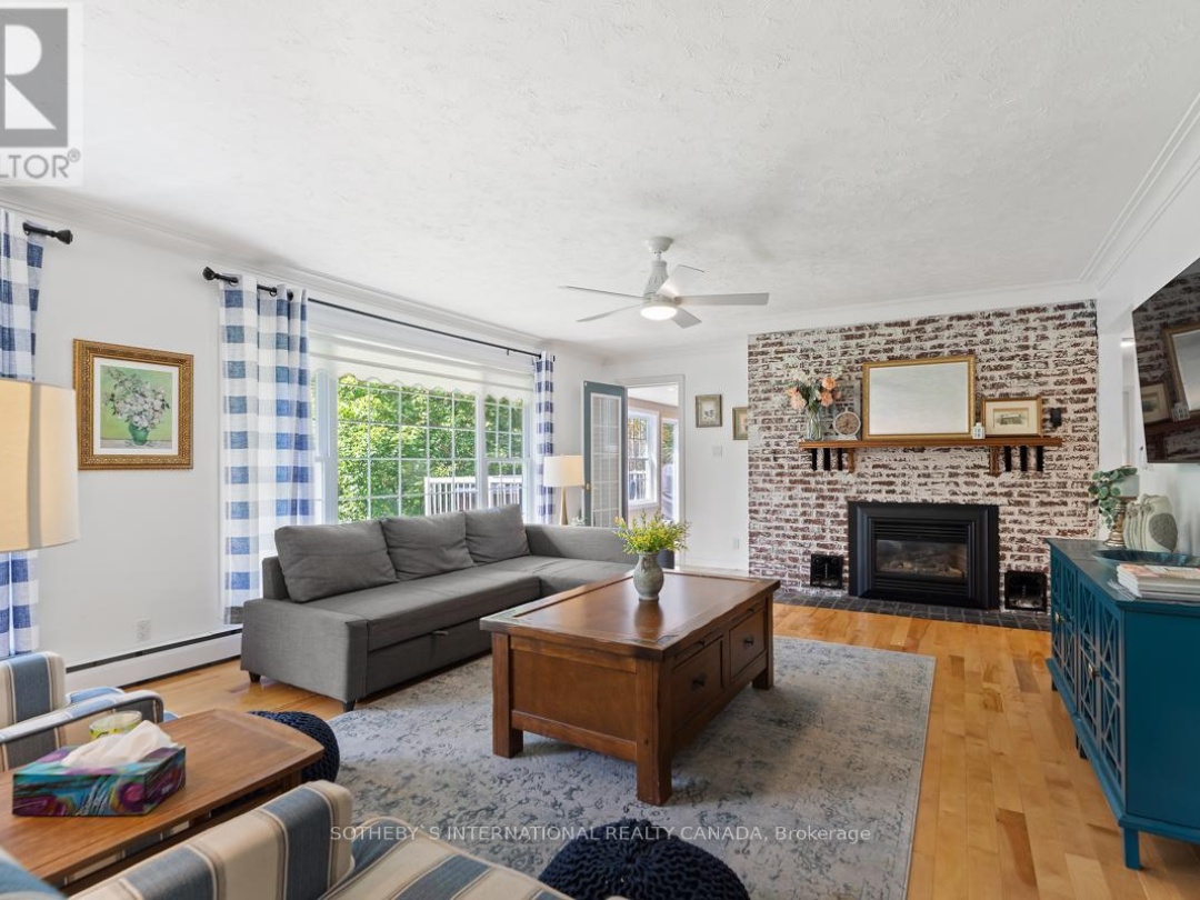 443 By Lock Acres Road, Lake Muskoka