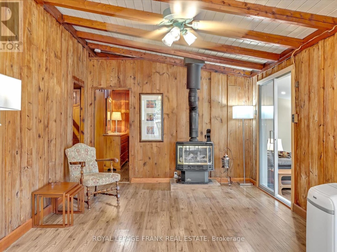 8 DAISY TRAIL, Sturgeon Lake