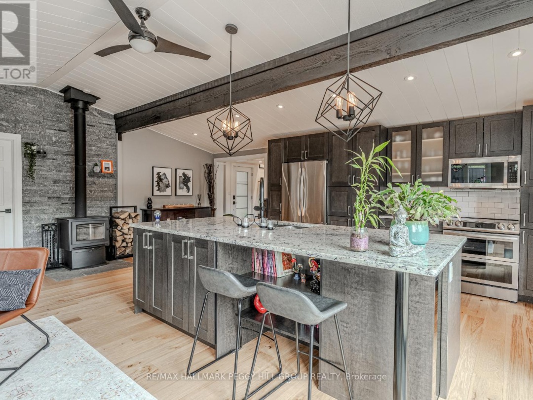 7952 Park Lane Crescent, Black Lake