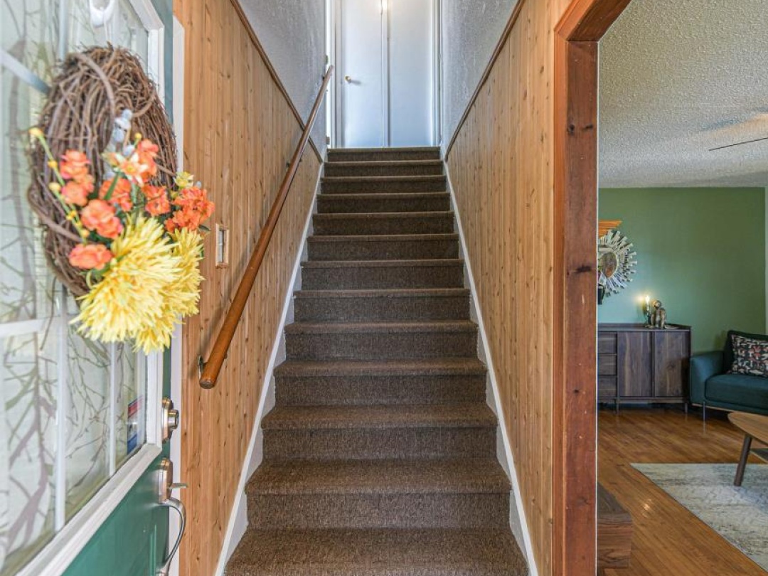 167 MEMORIAL AVENUE,