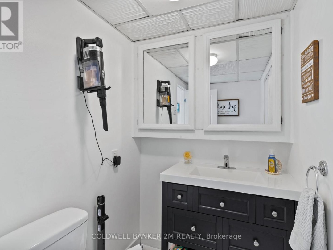 1174 BIRCH NARROWS ROAD, 