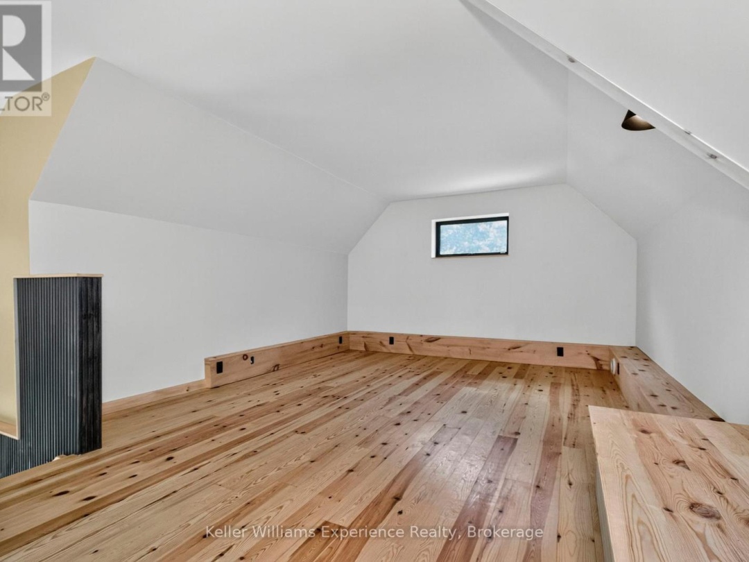 753 HONEY HARBOUR ROAD, 