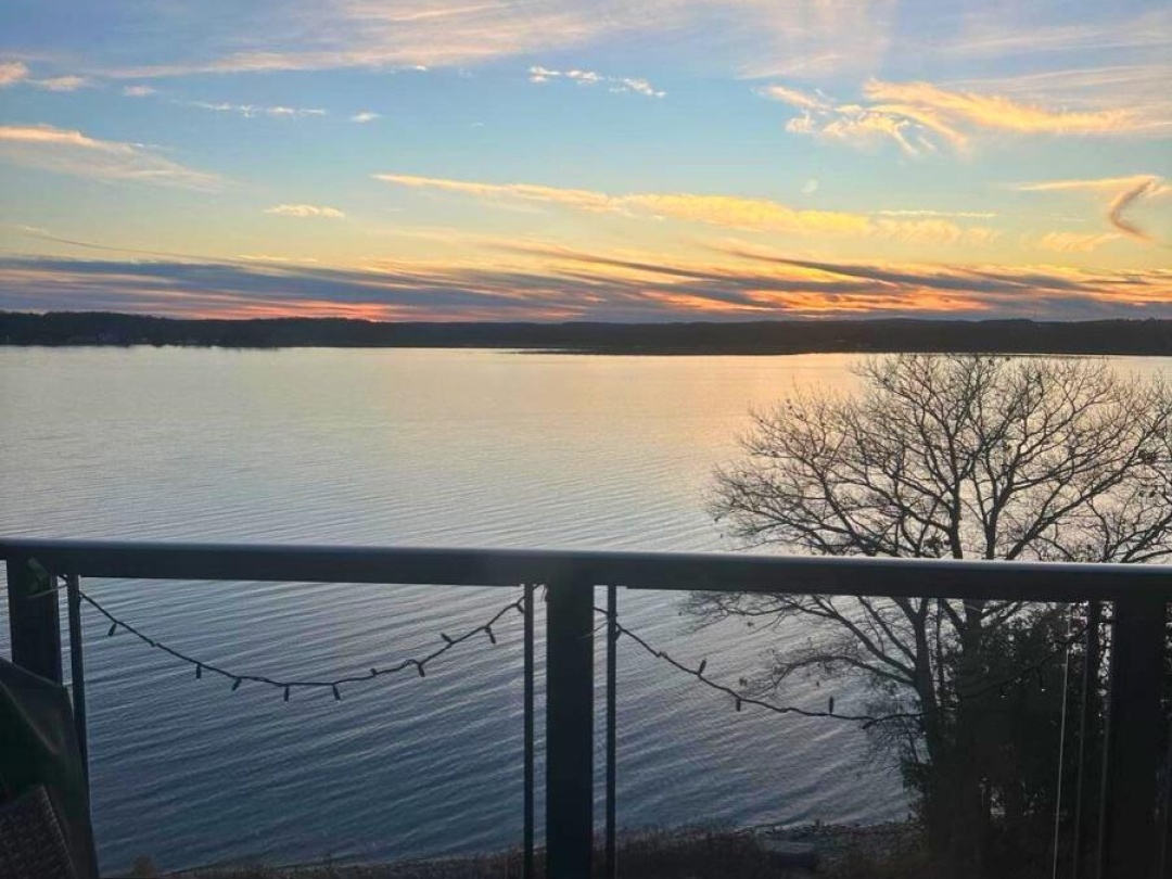 401 90 Orchard Point Road, Lake Simcoe
