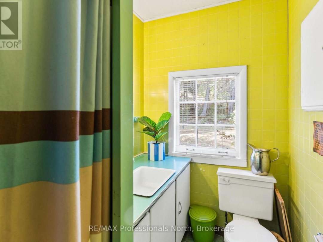 1468 TWELVE MILE LAKE ROAD, 