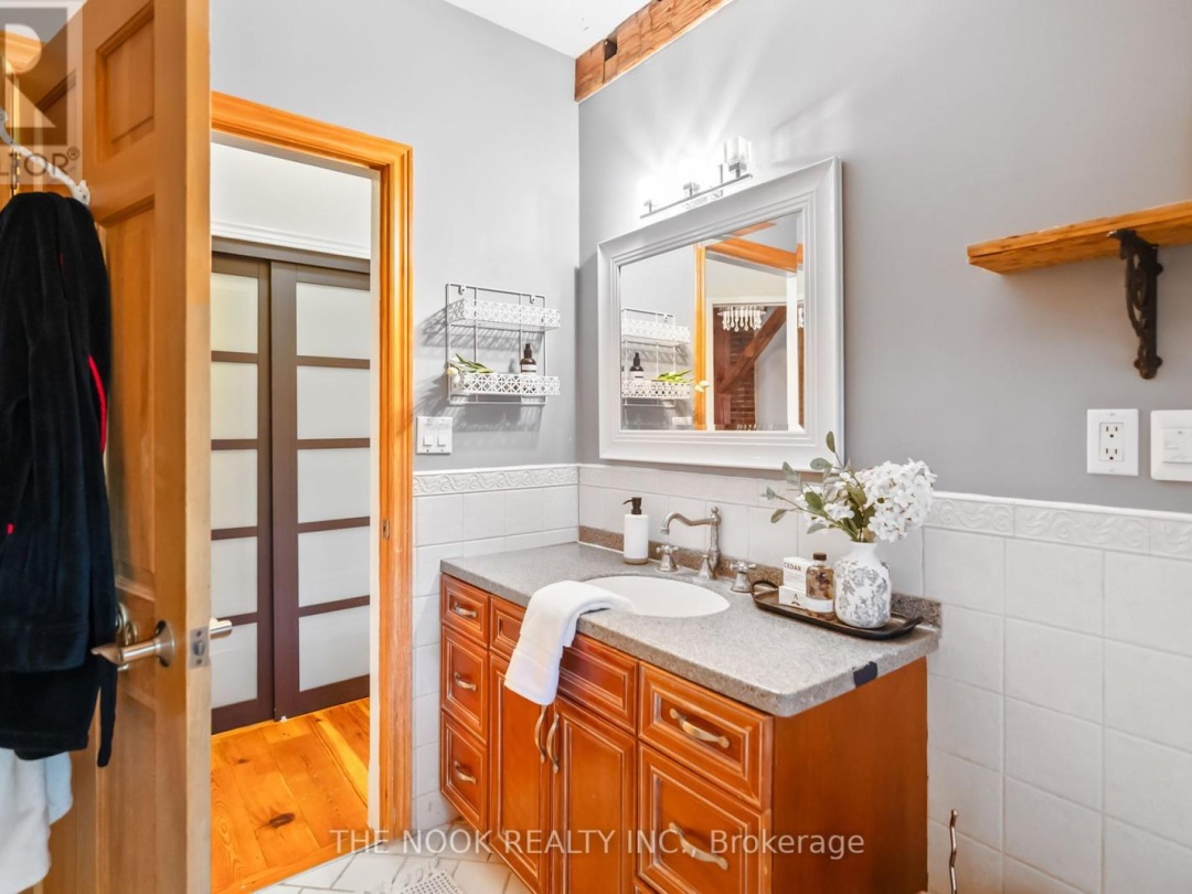 275 VALENTIA ROAD, 