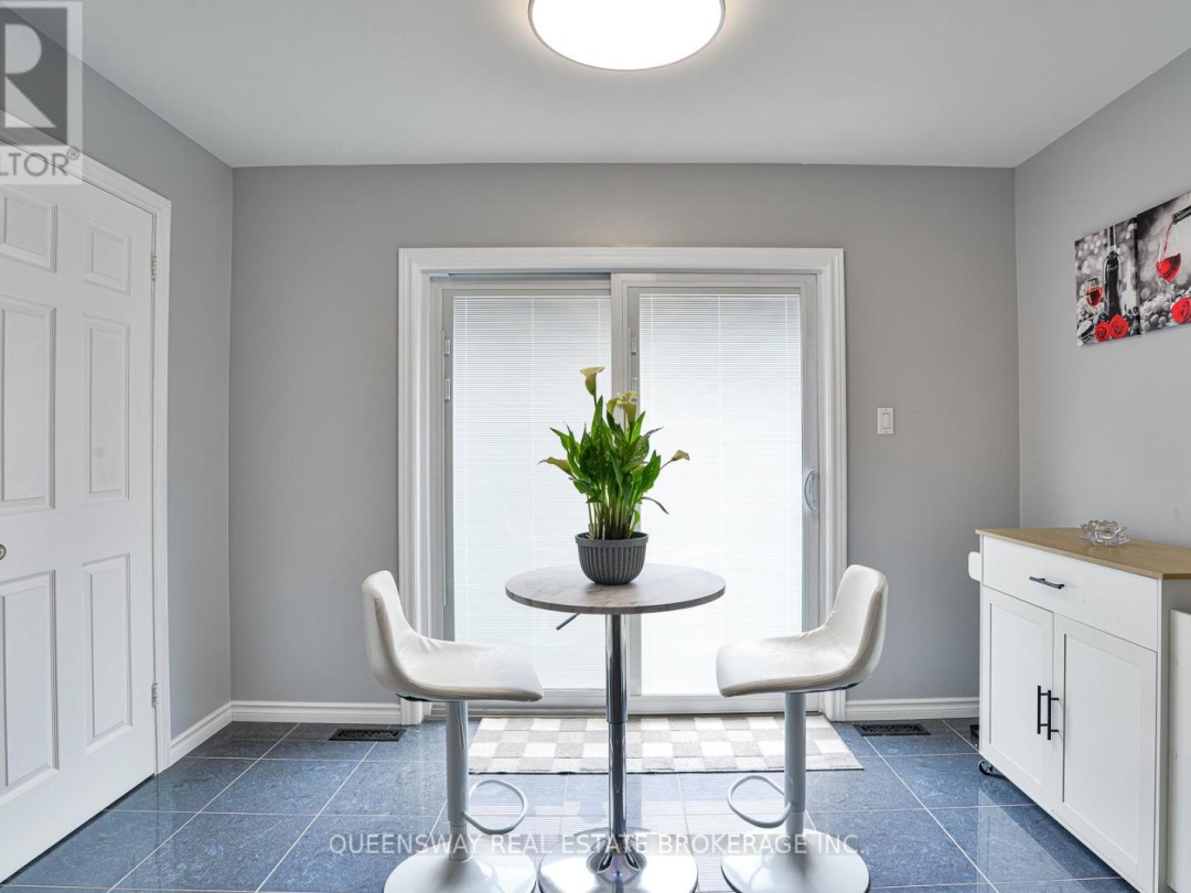 10 LEWIS DRIVE, Orillia