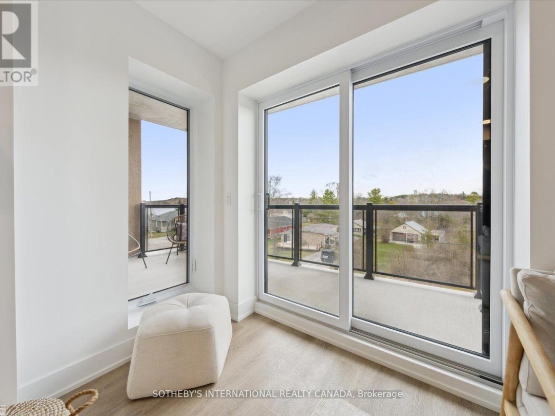 306 - 19B WEST STREET N, 