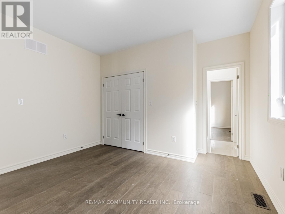 506 SIMCOE STREET, 
