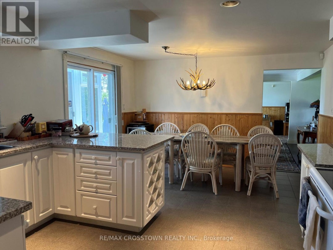155 Parkside Drive, Lake Simcoe