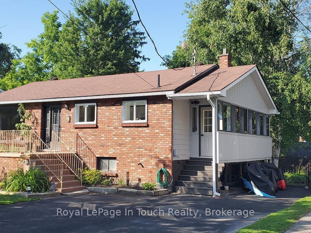 8 CYRIL MARTIN PLACE, 