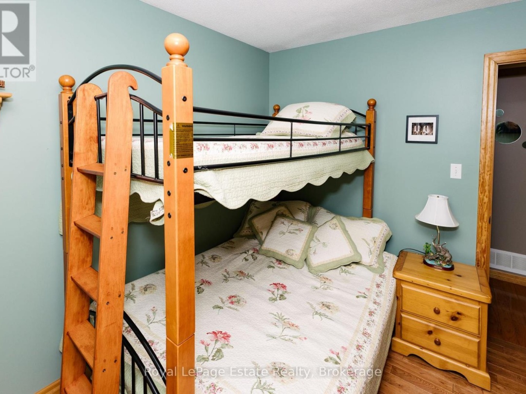 1157 BETWEEN LAKES TRAIL, Soyers Lake