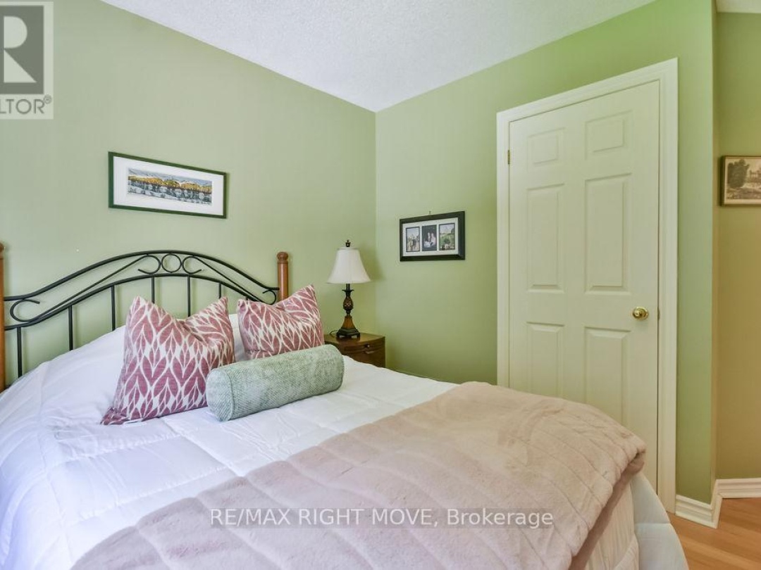7 BLACKCOMB DRIVE, 
