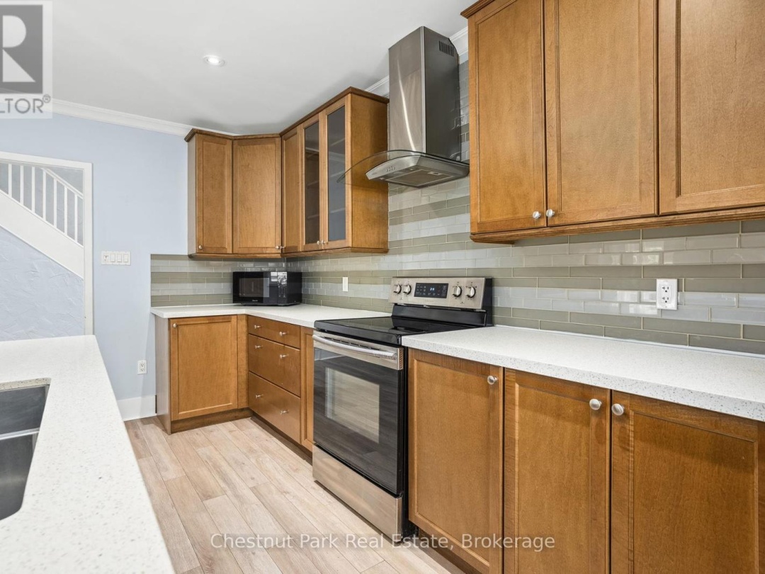 615 BAY STREET, 