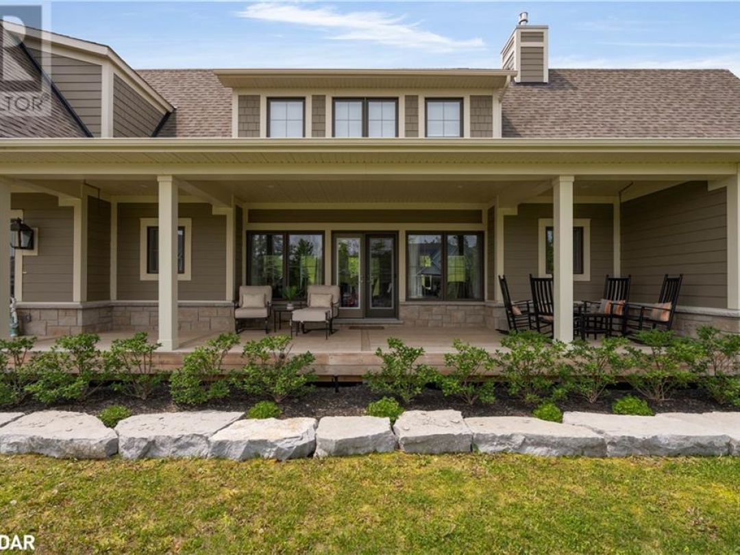 12 THOROUGHBRED Drive, 