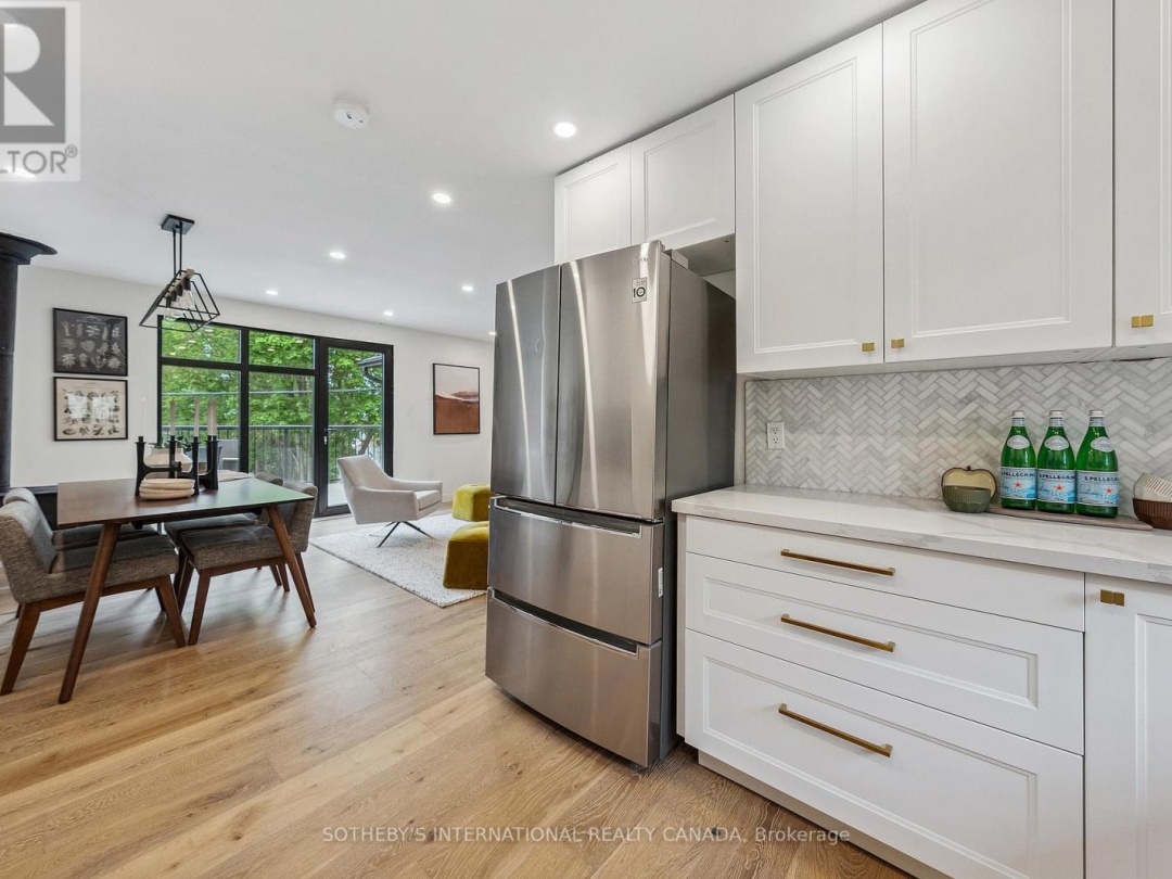 25 SILVER BIRCH STREET, 