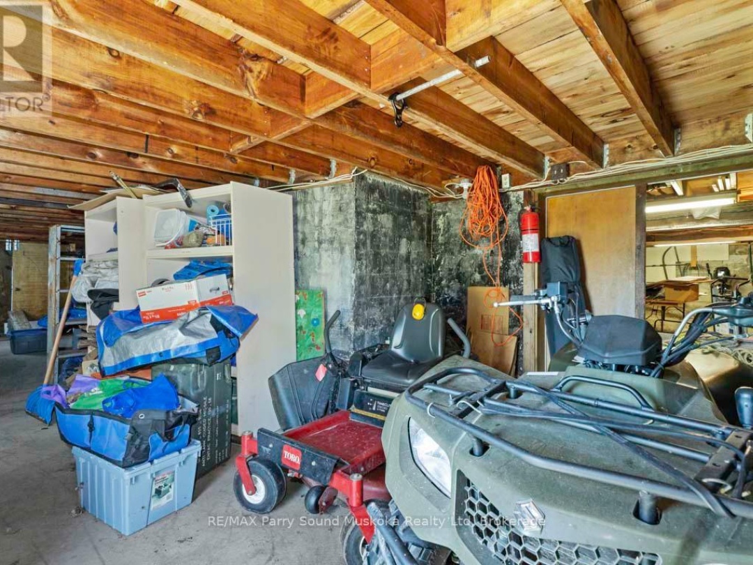 122 GREY OWL ROAD, 
