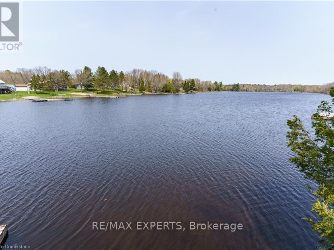 86 STONEY ROAD, Manitouwabing Lake