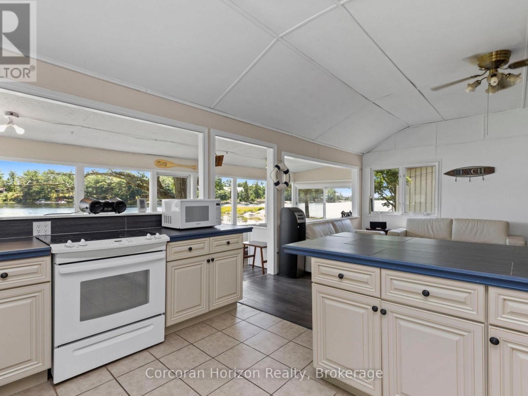68 Wolverine Beach Rd, Georgian Bay