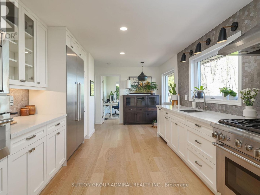 112 Bayshore Drive, Lake Simcoe