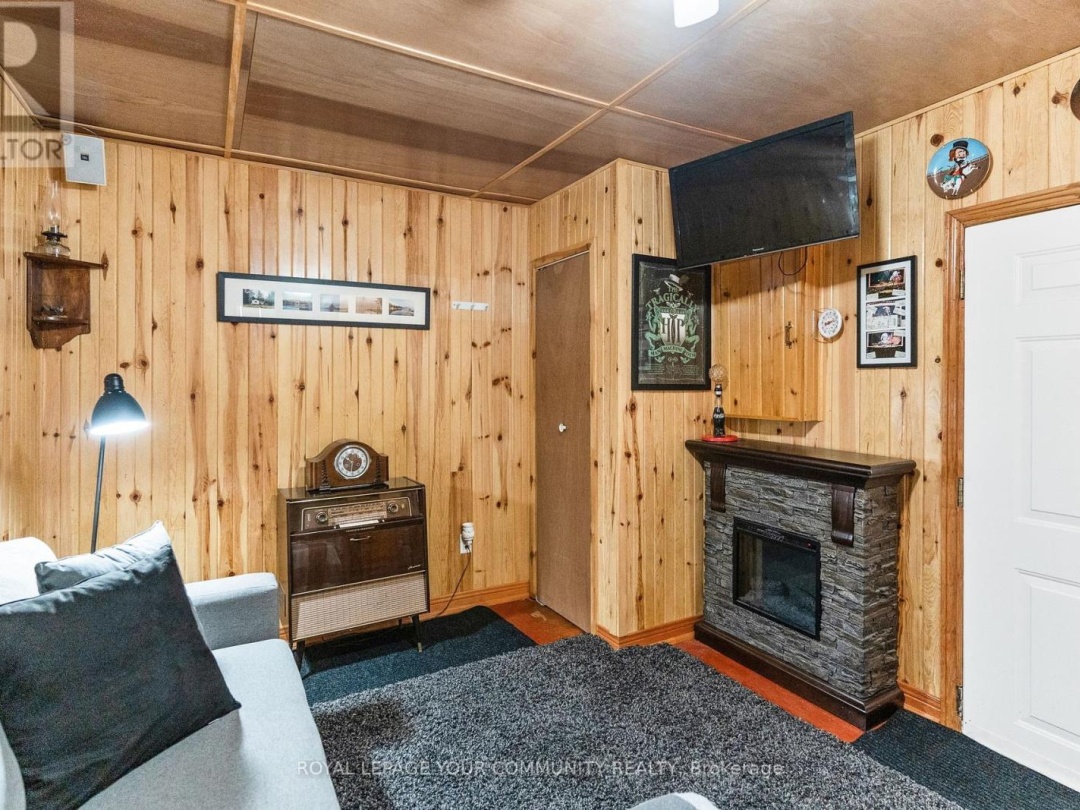 1139 CANUCK TRAIL, 