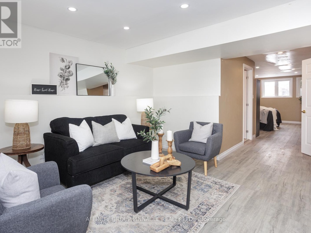 36 BALL AVENUE E, Talbot River
