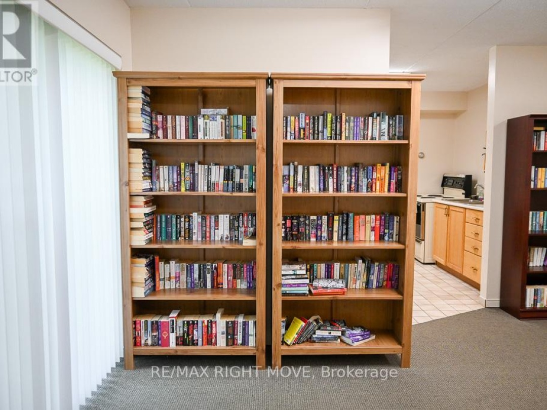 102 54 Fittons Road W, Orillia