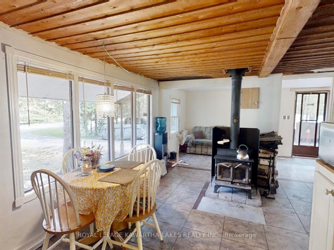 81 Mcguire Beach Road, Trent-severn Waterway