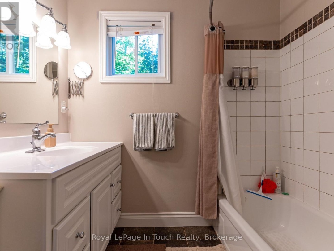 1346 Island 980, Georgian Bay