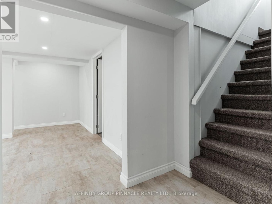 88 Simcoe Street, Lake Simcoe