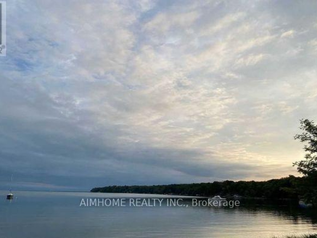 2858 Lakeshore Road E, Oro-Medonte
