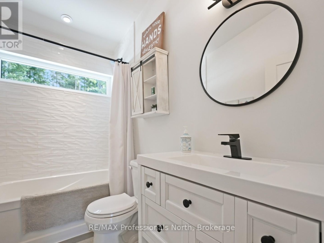 1086 STOTHART CREEK ROAD, 