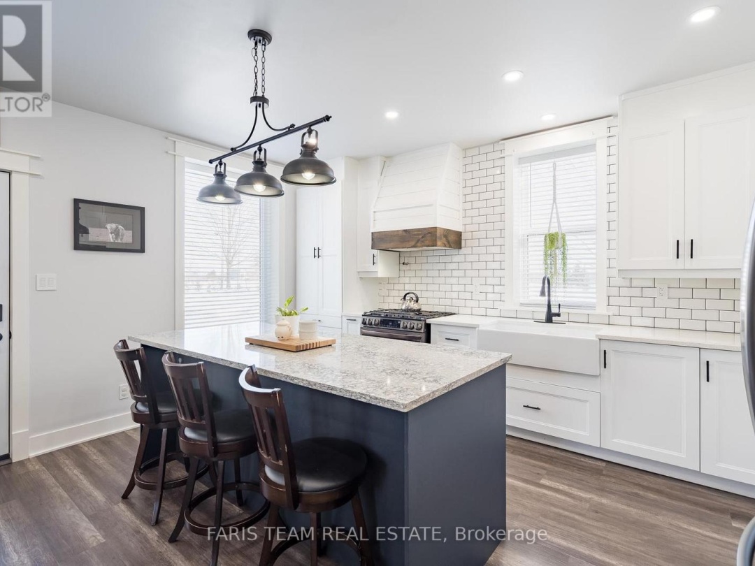 9564 HIGHWAY 12, Oro-Medonte