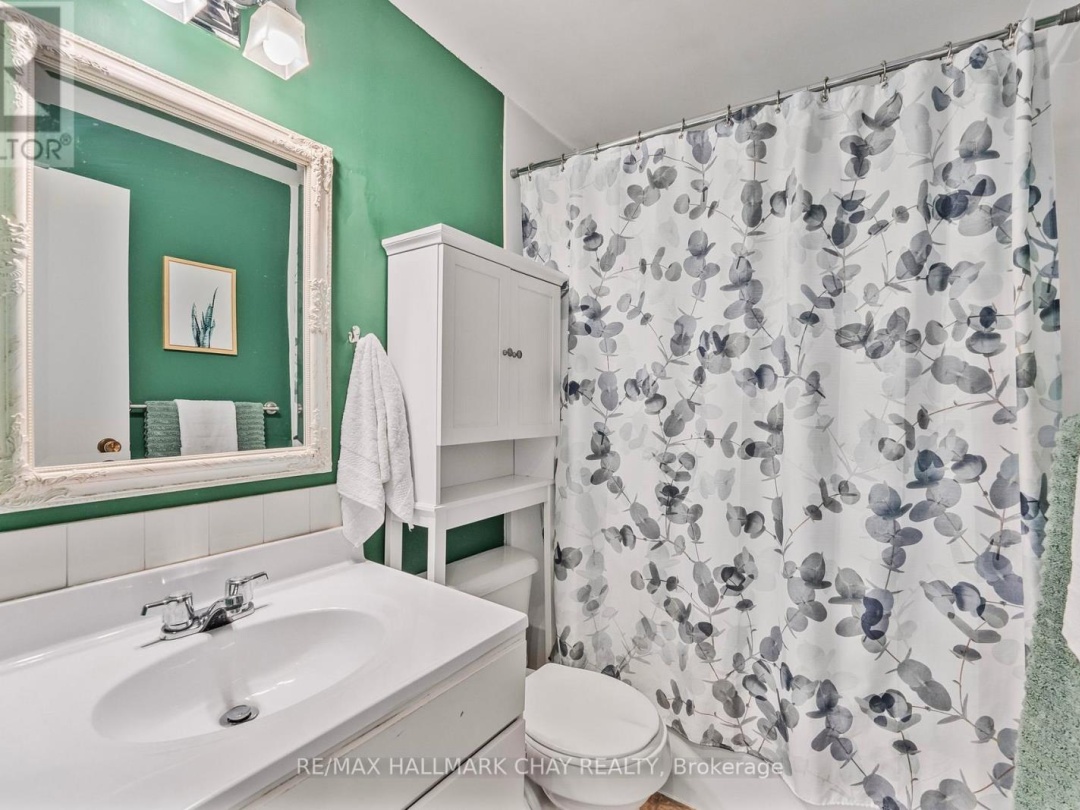 27 40 Victoria Crescent, Orillia