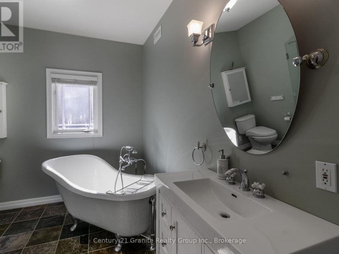 1047 Bonis Lane, Mountain Lake