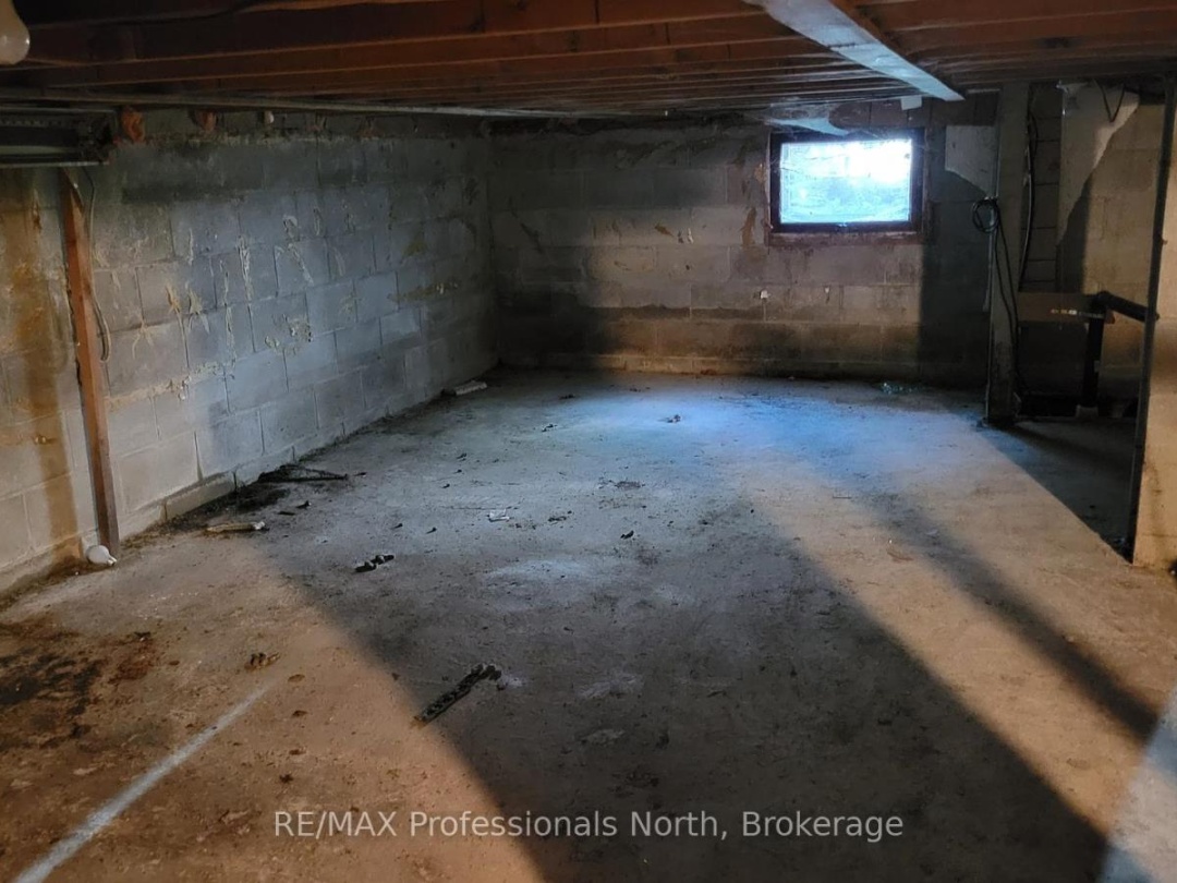 21 MEADOW PARK DRIVE, 