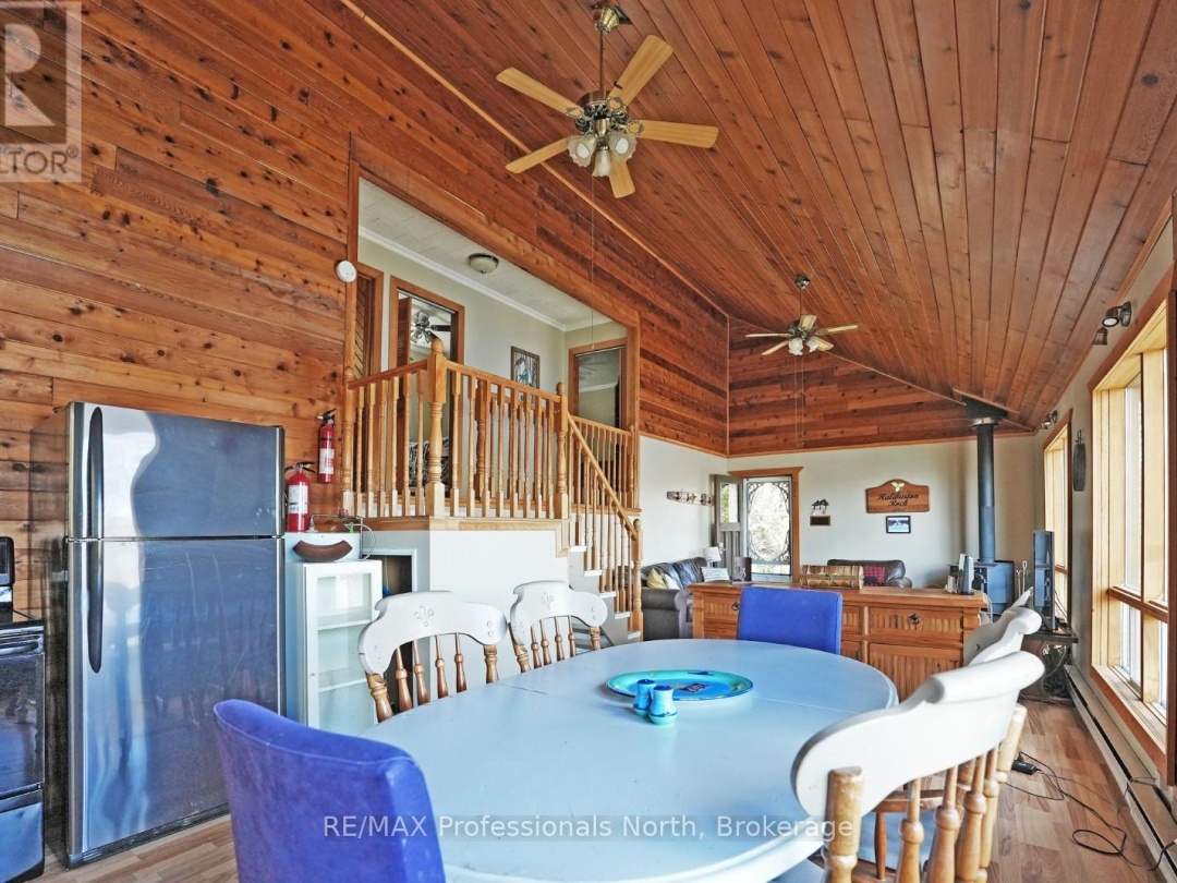 1017 Dunn Road, Haliburton Lake