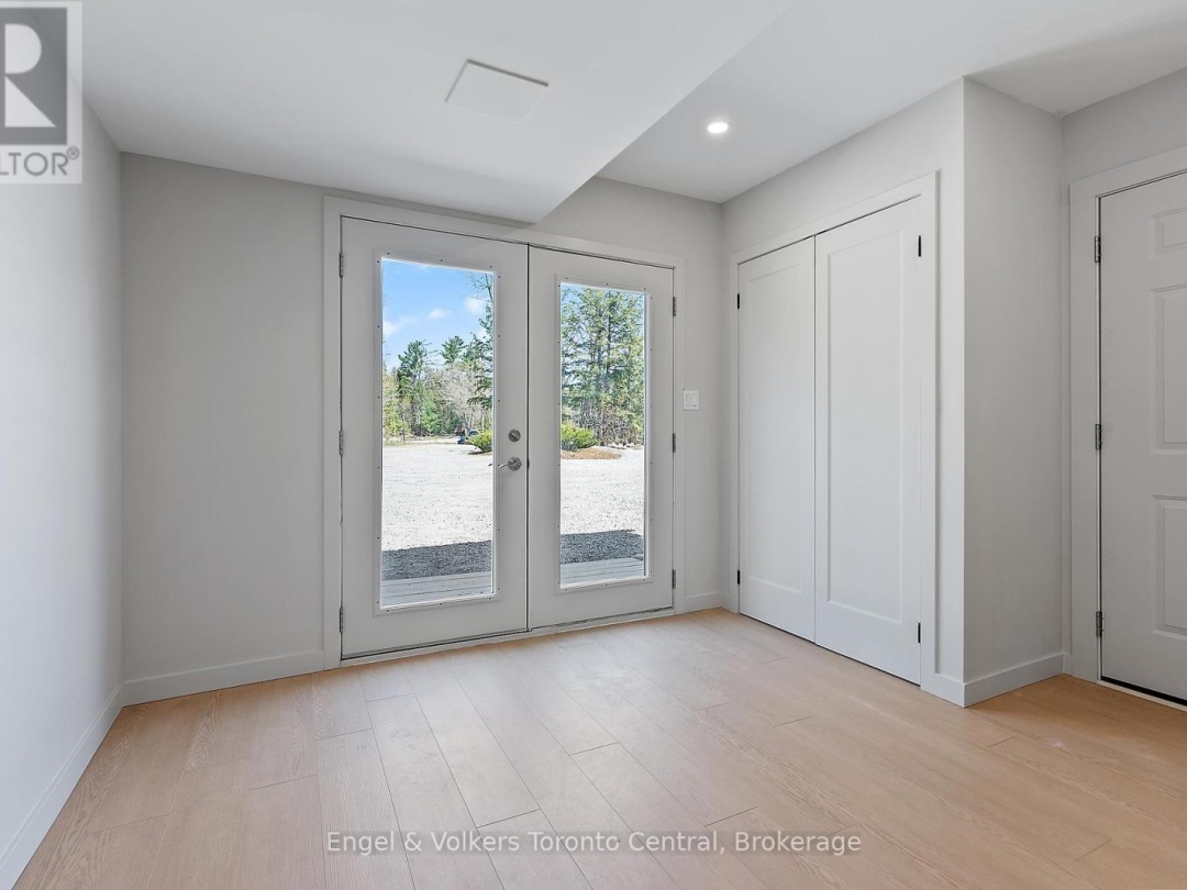 1457 Lake Joseph Road, Mctaggart Lake