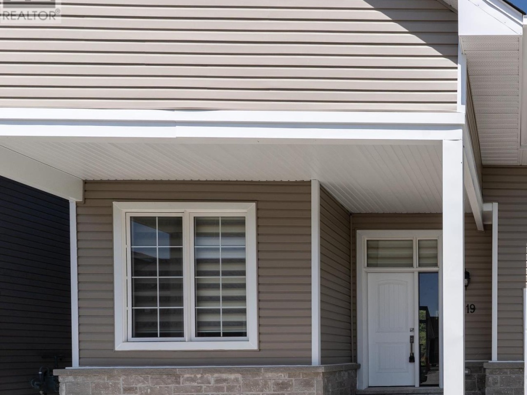 19 TURNBERRY COURT, 