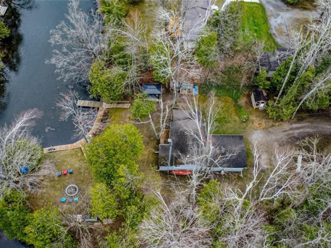 15 Duncan Dr, Trent-severn River