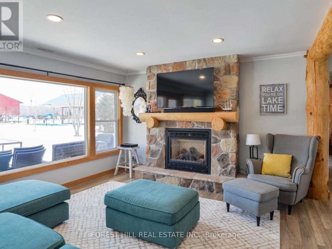 4099 GLEN CEDAR DRIVE, Lake Simcoe
