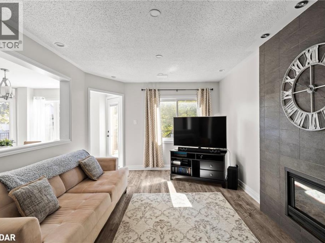 21 BRANDON Crescent, 