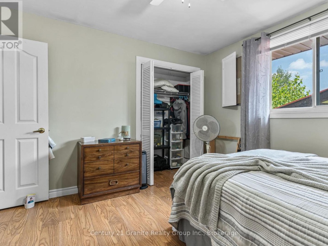 1037 KERNOHAN FARM TRAIL, 
