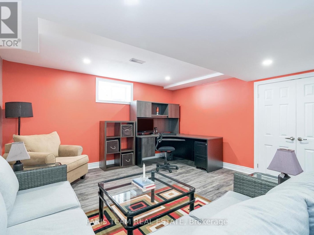 145 PINERIDGE GATE, 