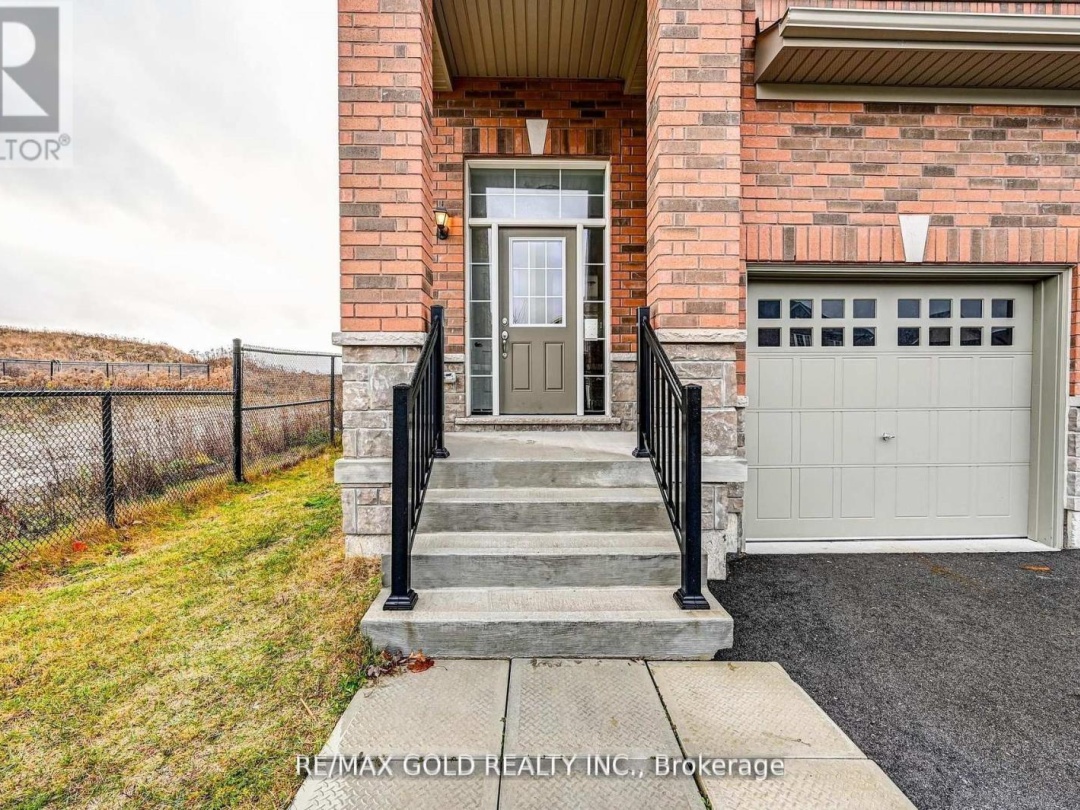 84 Atlantis Drive W, Orillia