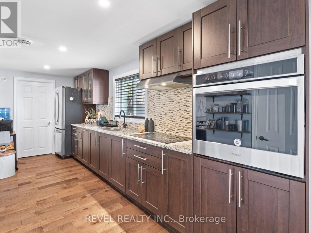 411 LONG BEACH ROAD, 