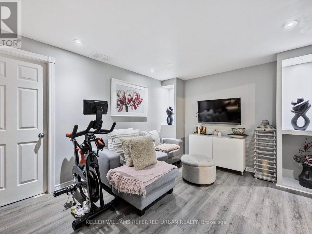15 - 325 WEST N STREET, 